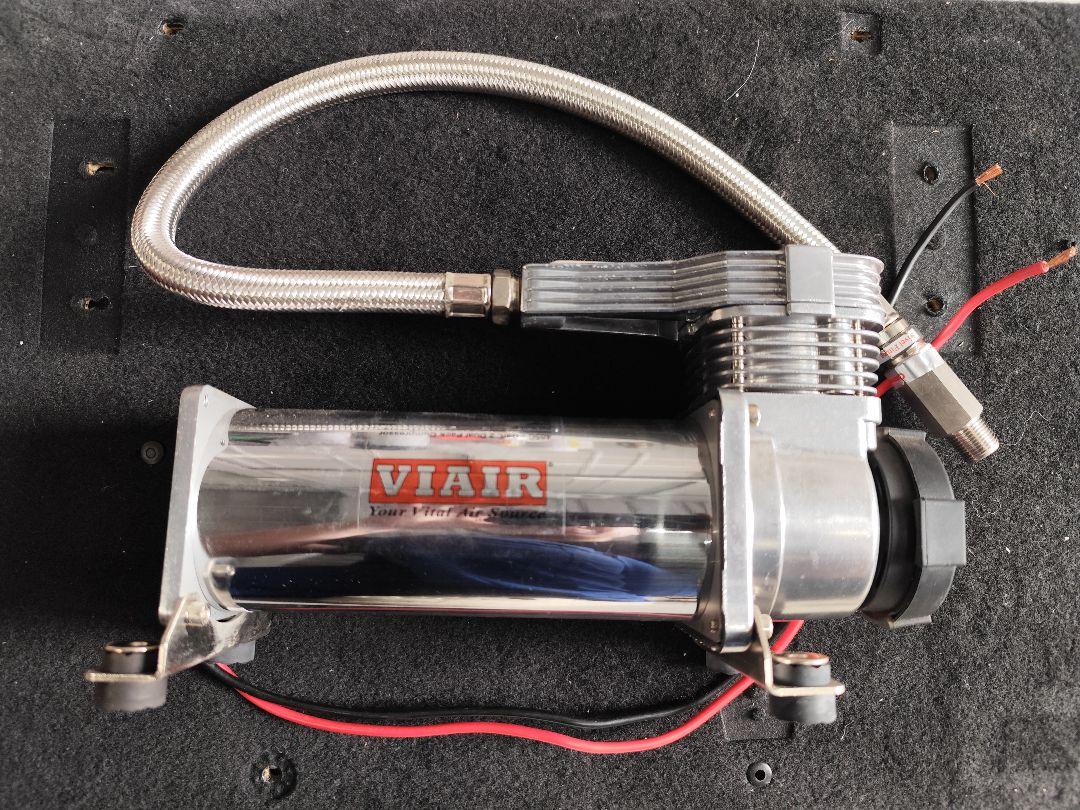 エアサス コンプレッサー VIAIR 485c - メルカリ