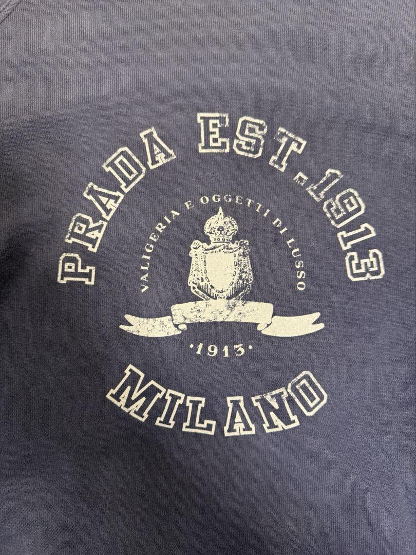 【新品、本物、当店在庫だから安心】 25ss ヴィンテージ加工スウェット メルカリ - prada xL トップス