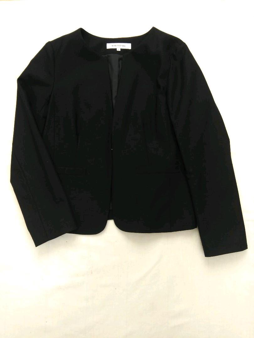 2022お買い得 ご購入者様決定しました ネイビー S 9SWGd-m19917455213 ナチュラルビューティーベイシック スーツ 新作人気