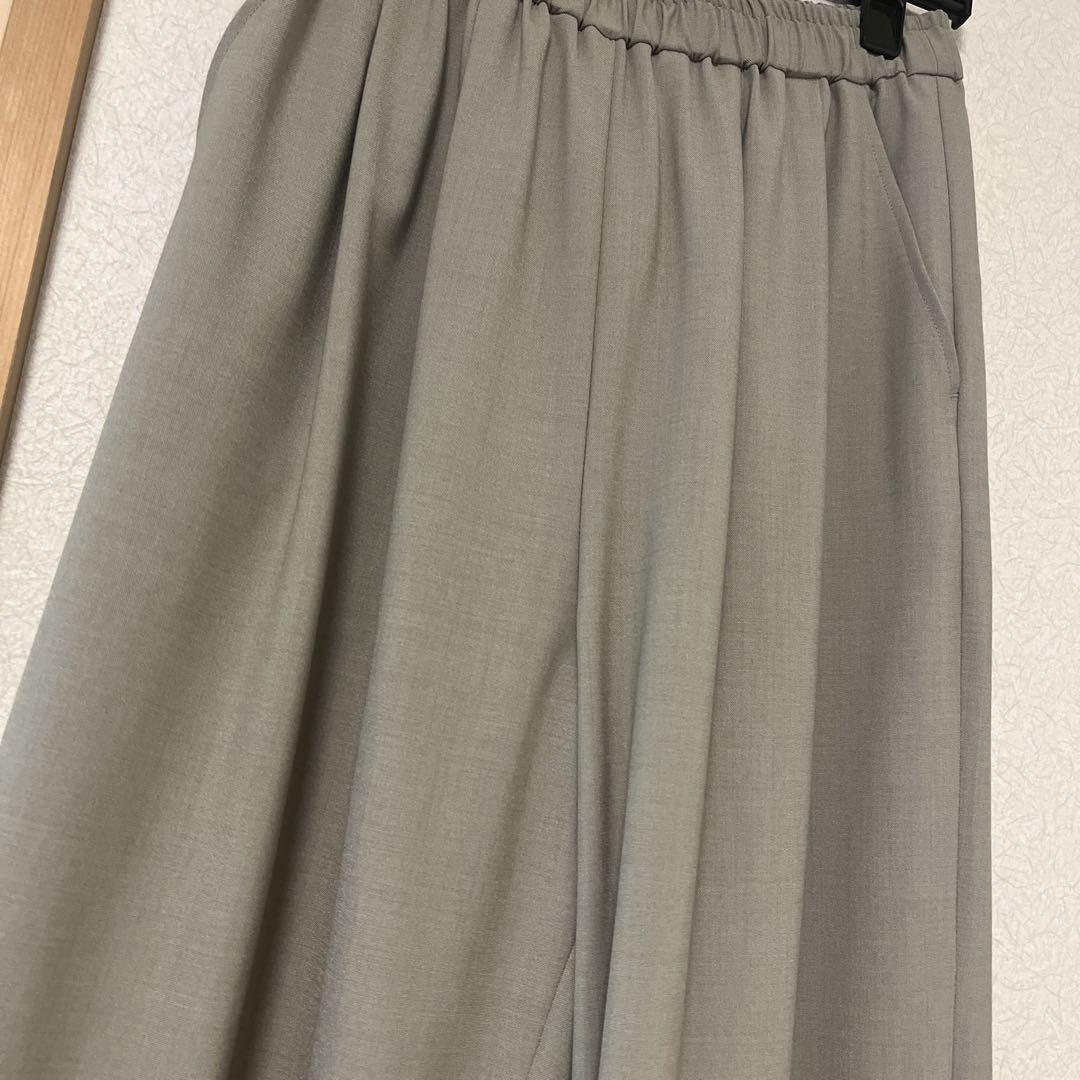 タックギャザーストレートパンツ アーバンリサーチ
