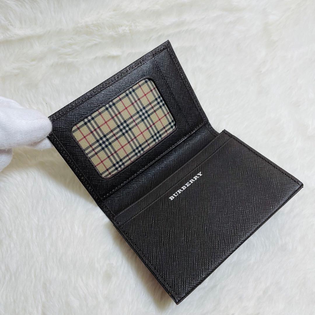 新品未使用 希少 BURBERRY バーバリーパスケース レザー おしゃれ 新品未使用 希少 BURBERRY バーバリーパスケース レザー おしゃれ