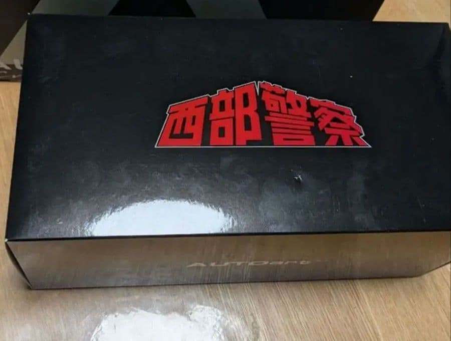 オートアート フェアレディ280 Z(西部警察 スーパーZ 1/18) オートアート フェアレディ280 Z(西部警察 スーパーZ 1/18)