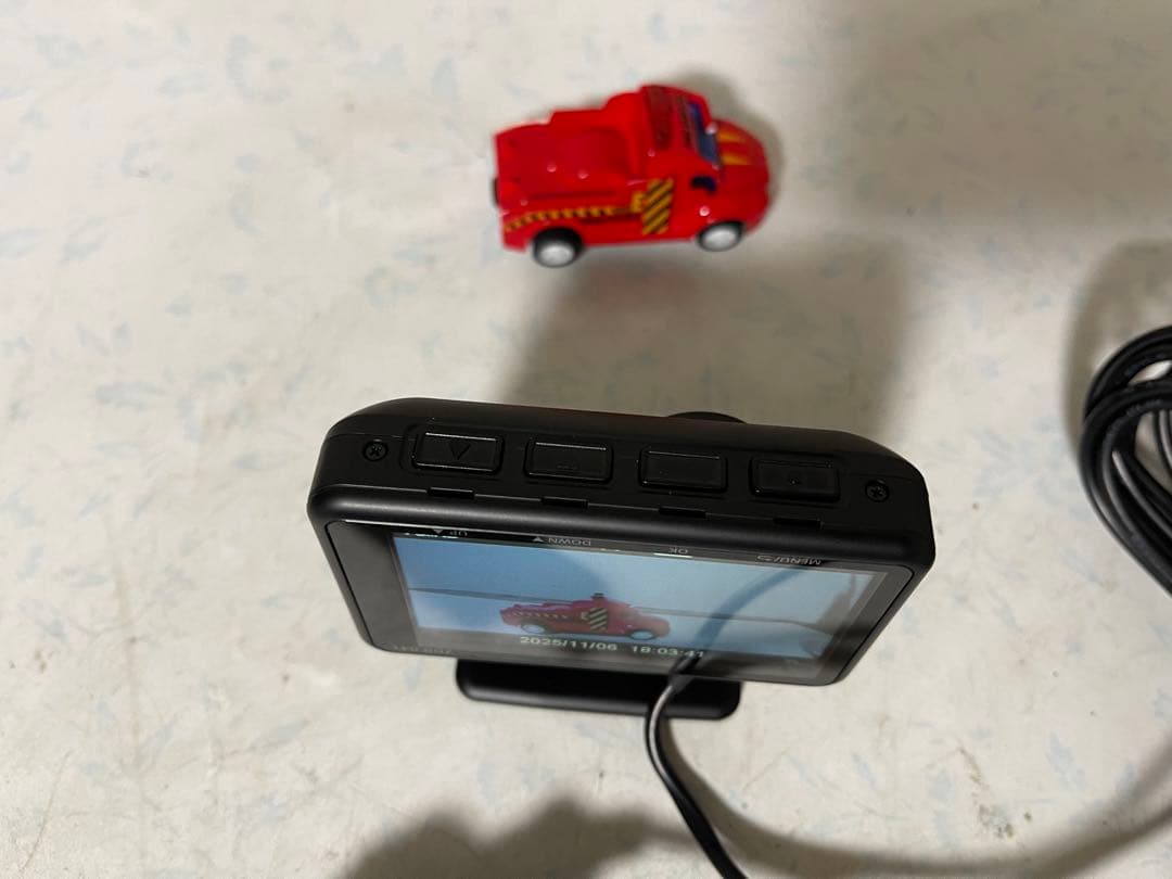 ドライブレコーダー ZDR041