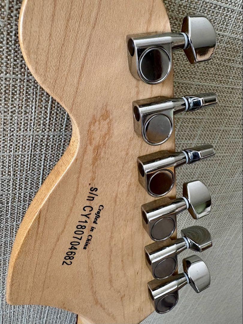 Squier by Fender 　Affinity ストラト