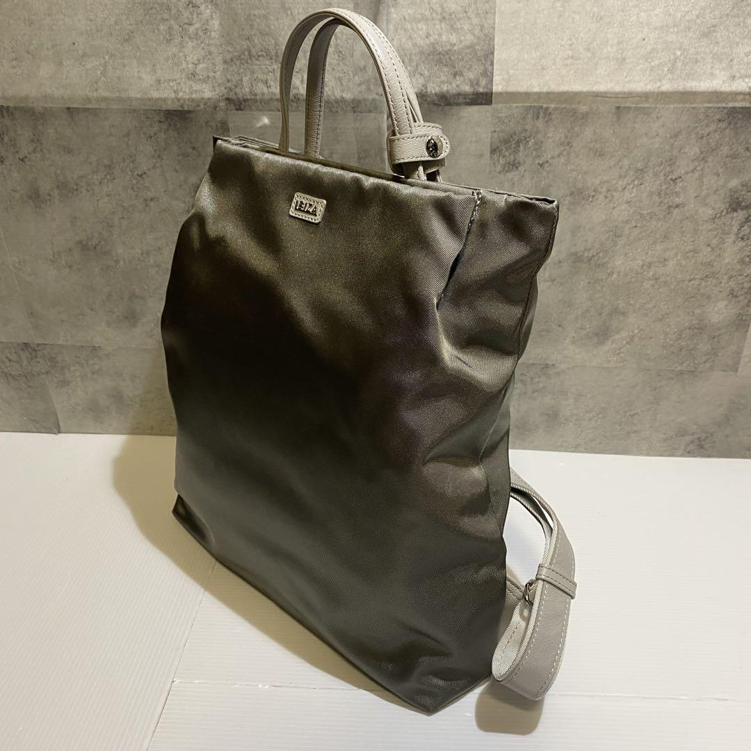 【極美品】IBIZA　Punto ナイロンリュック　グレー