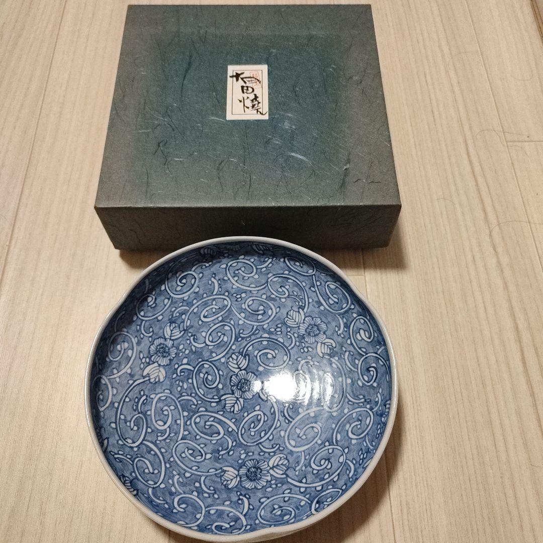 新品未使用有田焼幸麓窯染付手描き牡丹唐草丸椀皿