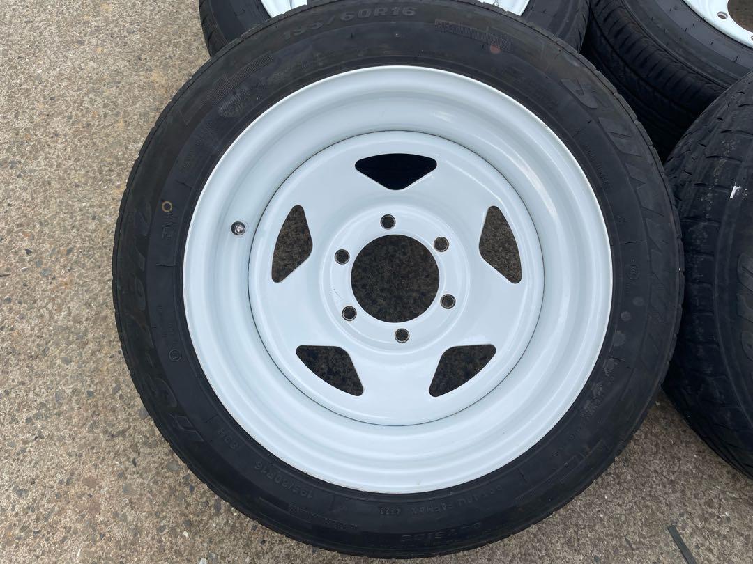 ESB製　TC01 ハイエース　16インチ8Jオフセット0