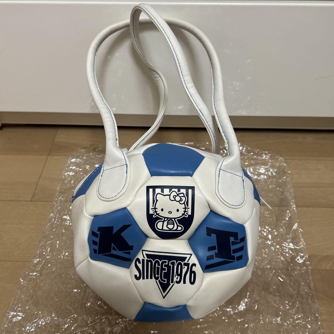 【ハローキティ】2001 サッカーボール型バック 新品未使用