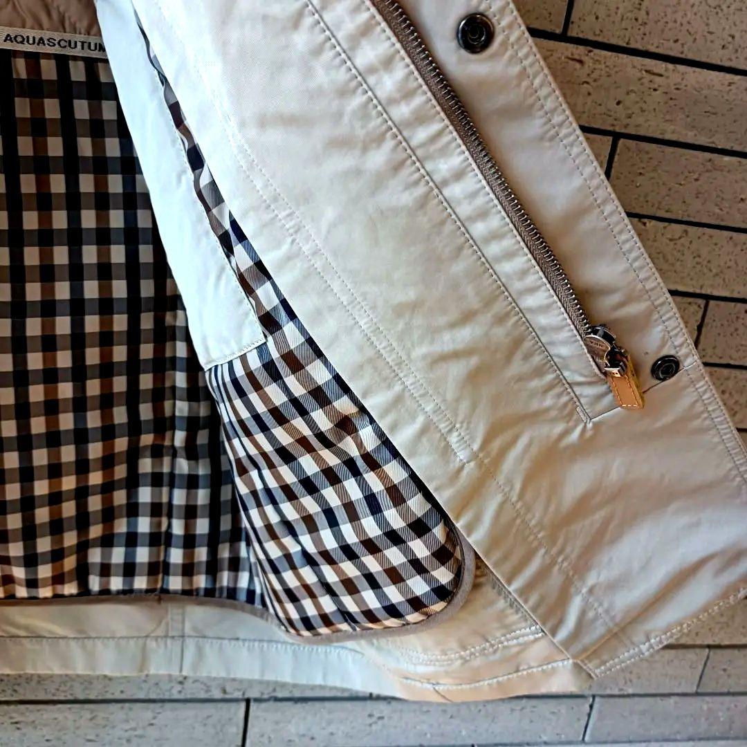 ♠コン【アクアスキュータム】✨美品　一目でアクアスキュータム！　ライナー付
