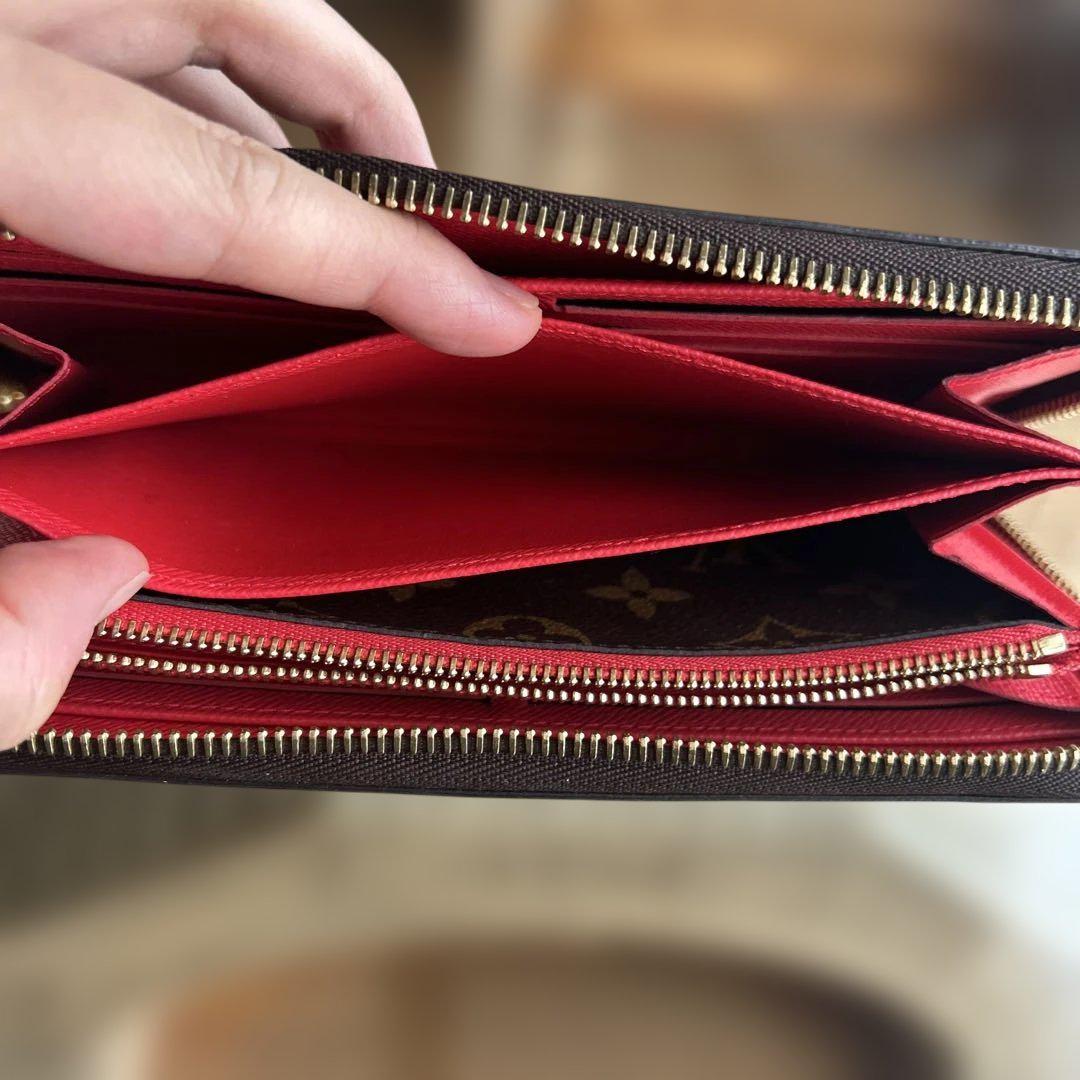 ルイヴィトン ヴィヴィエンヌ 長財布