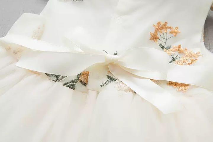 フラワーチュールドレス 刺繍 花柄 ワンピース 結婚式 七五三 80 - メルカリ フラワーチュールドレス 刺繍 花柄 ワンピース 結婚式 七五三 80 - メルカリ