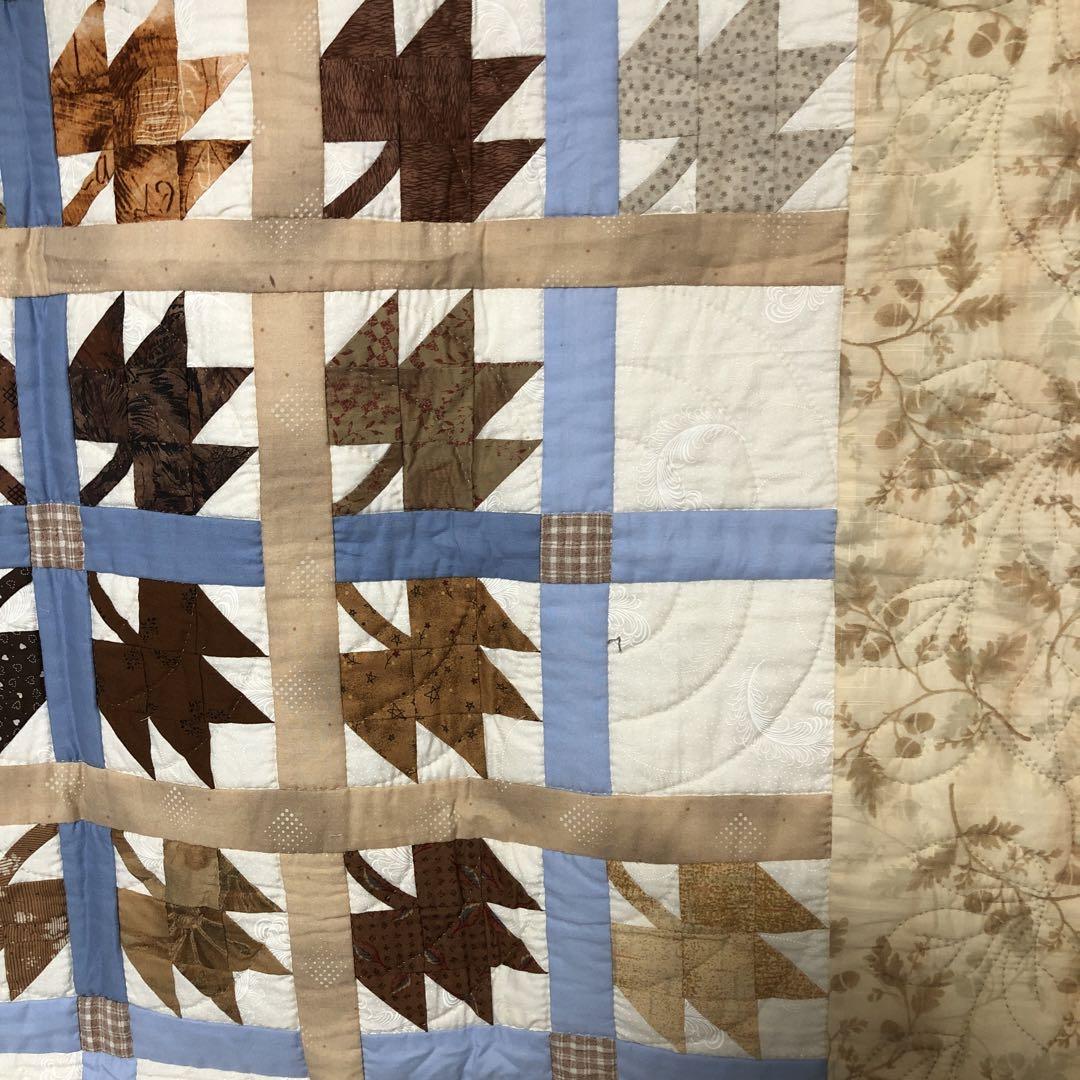 ハンドメイド リーフパターン キルト 約90cm x 90cm 秋のタペストリー