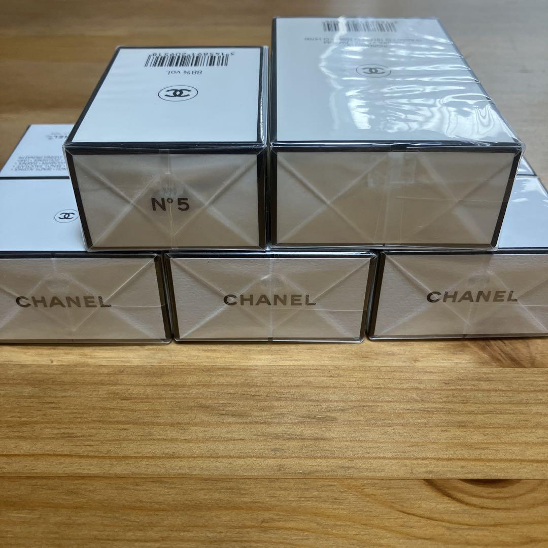 未使用保管品　シャネル　No5 No19 パルファム　5個まとめ