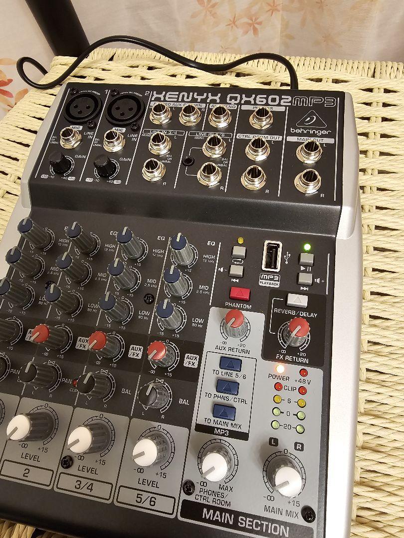 Behringer アナログミキサー XENYX QX602MP3