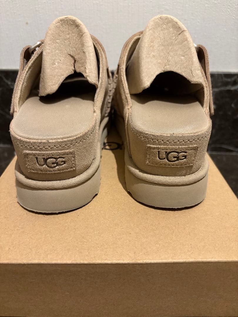 UGG ゴールデンスター ハイ スライド Goldenstar HiSlide