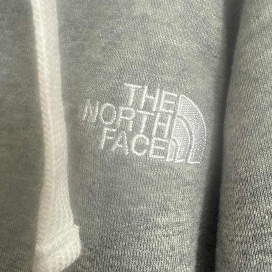 THE NORTH FACE グレー パーカー