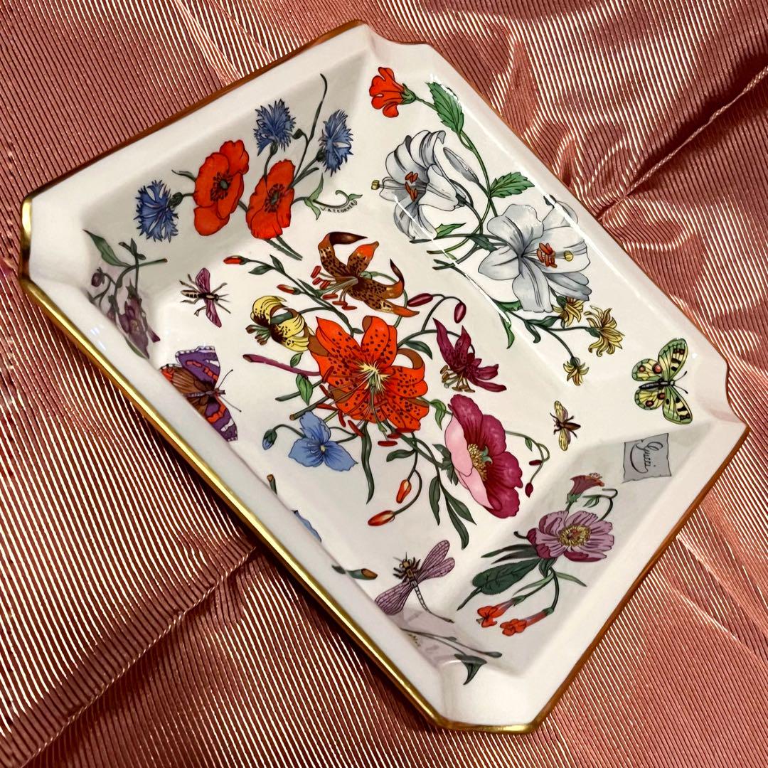 GUCCI グッチ　リモージュ社製　アッシュトレイ　フローラ　陶器　インテリア GUCCI グッチ リモージュ社製 アッシュトレイ フローラ 陶器