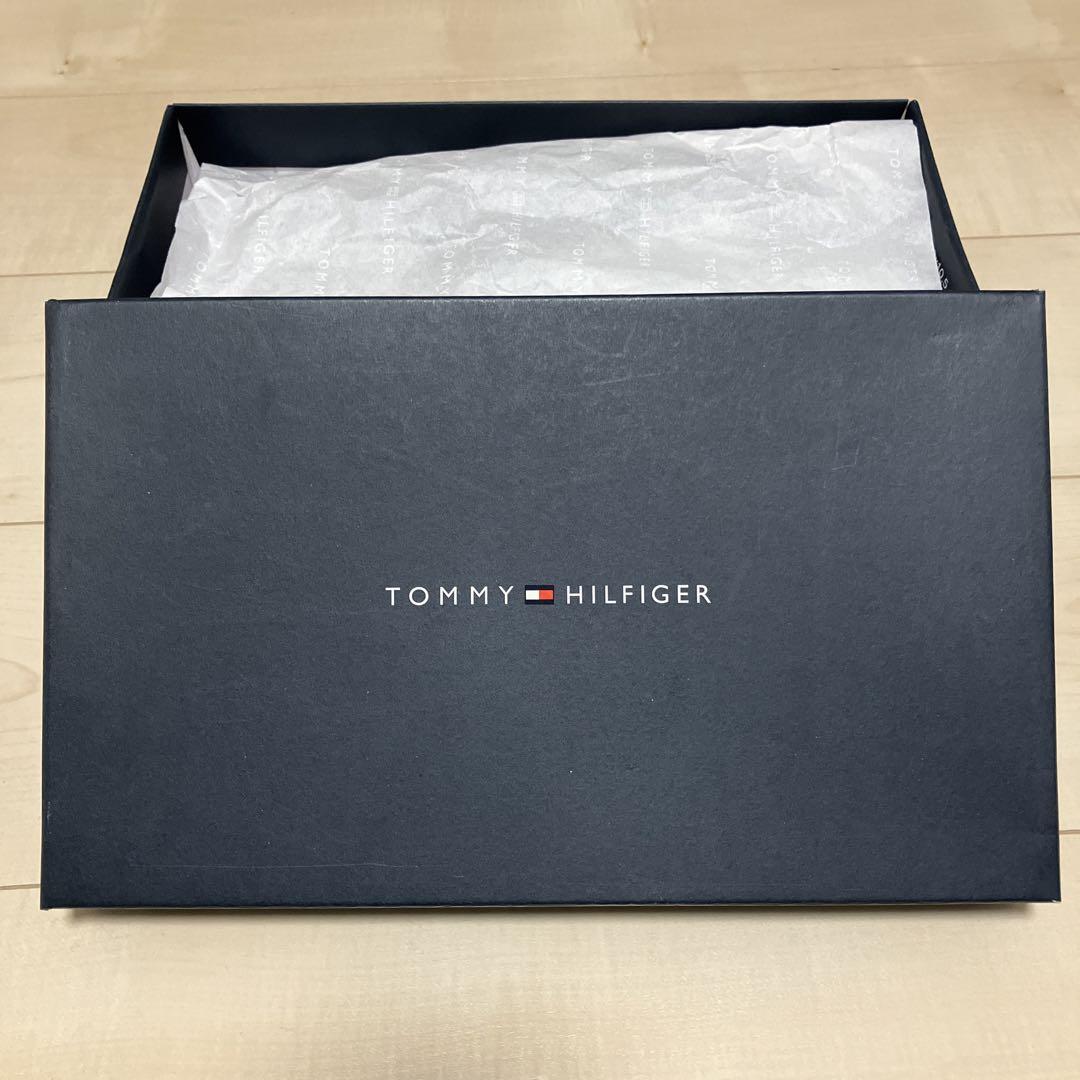 『新品　未使用』TOMMY HILFIGER ネイビースニーカー