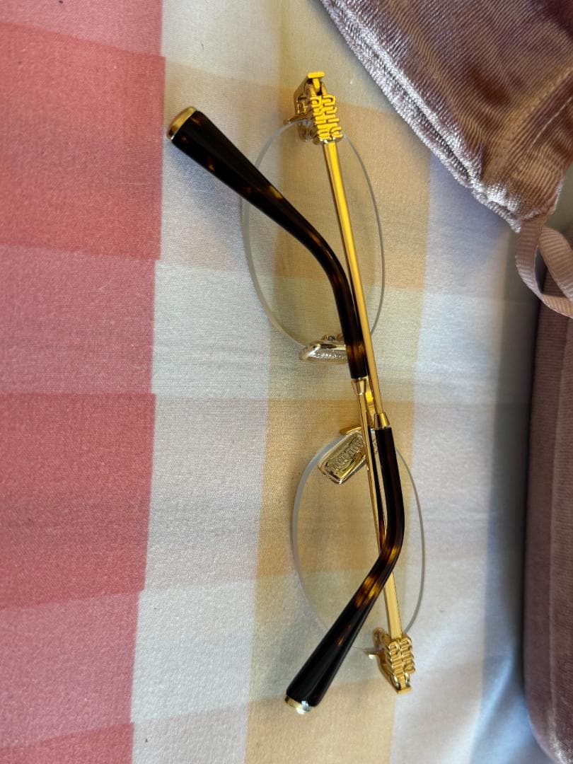 MIU MIU メガネ ケース付き サングラス