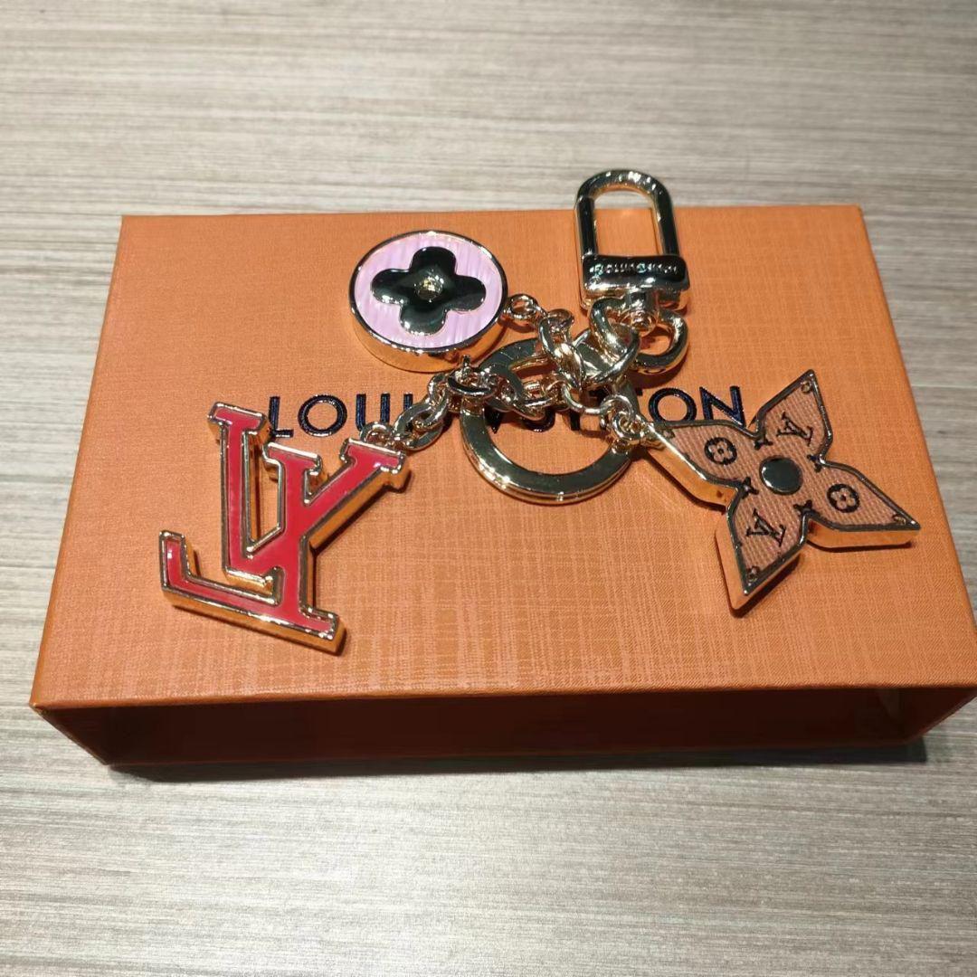 美品LOUIS VUITTON バッグチャーム キーホルダー