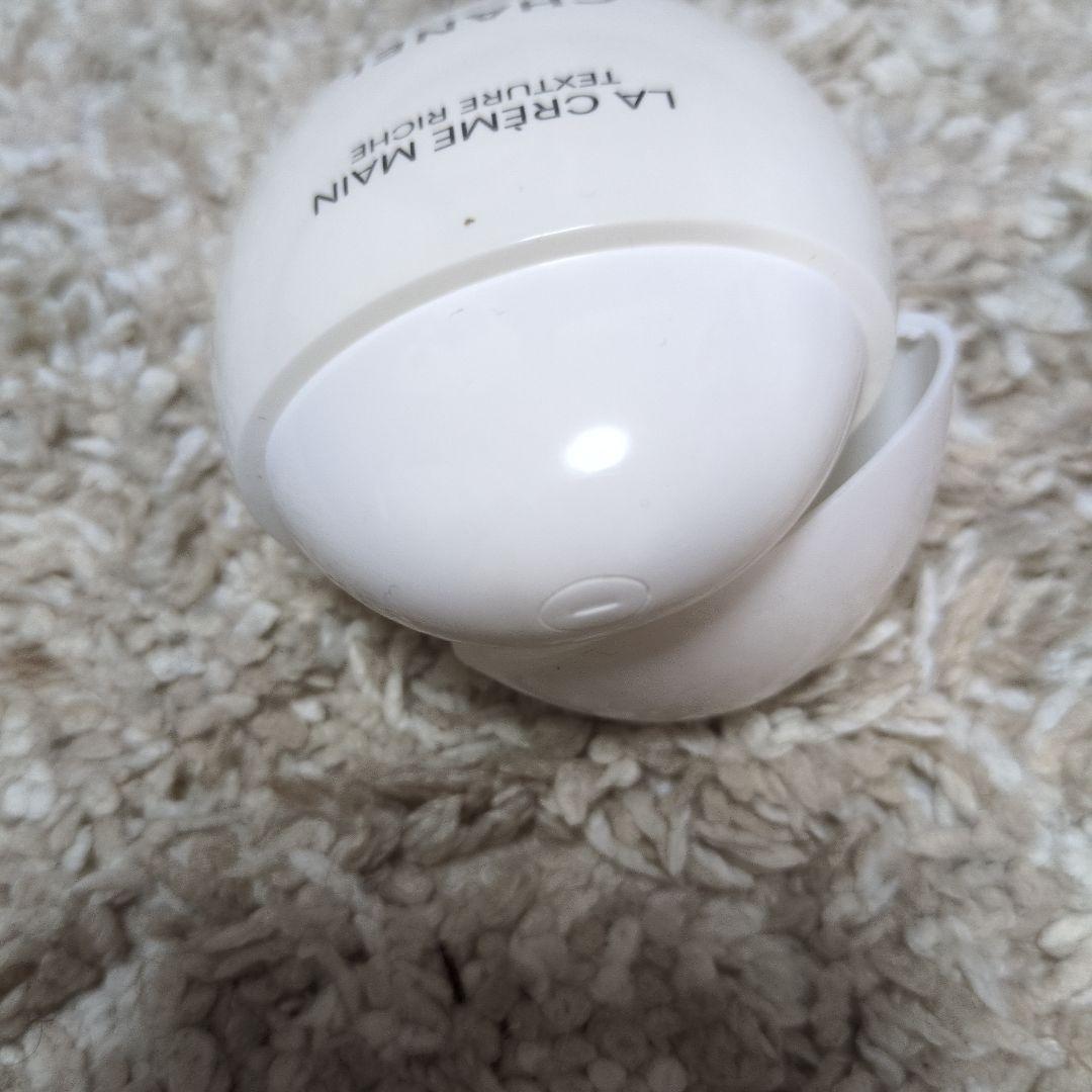 CHANEL LA CRÈME MAIN ハンドクリーム 50ml 値下げ！ CHANEL LA CRÈME MAIN ハンドクリーム 50ml新品値下げ - メルカリ