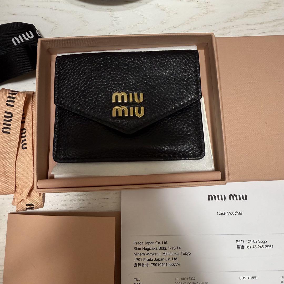 miu miu ブラック レザー カードケース 名刺入れ MIU MIU ブラック レザー カードケース - メルカリ