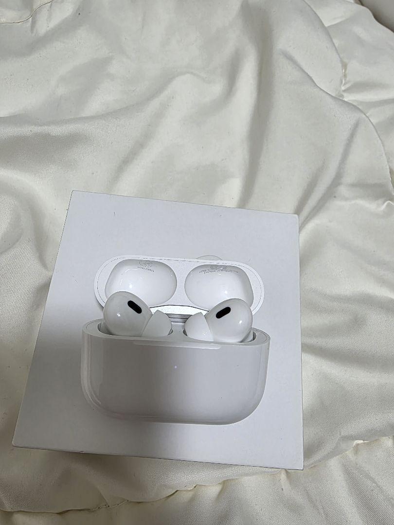 J*m様 Apple AirPods Pro (第2世代) 本体　USB-C