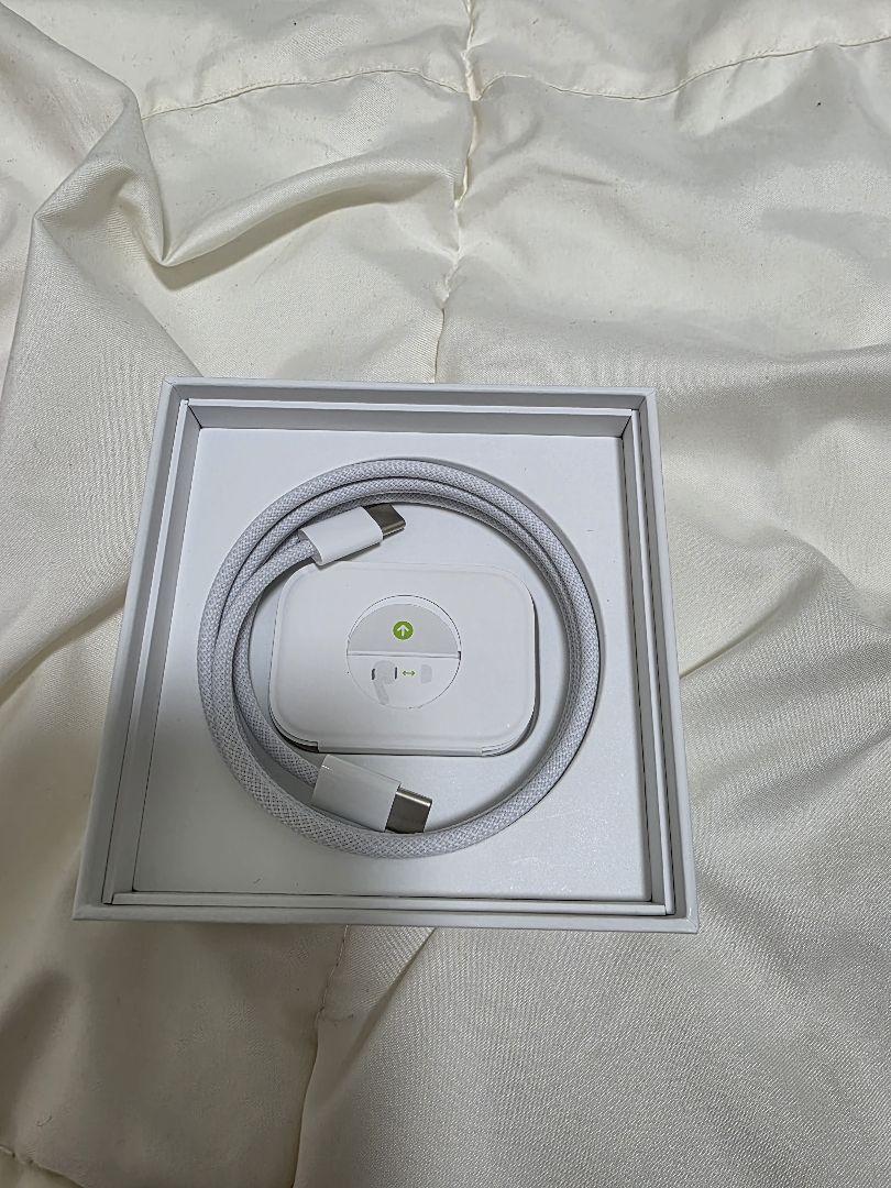 J*m様 Apple AirPods Pro (第2世代) 本体　USB-C