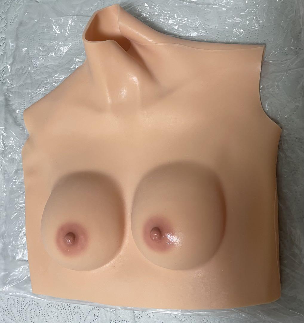 9080円で購入KUMIHOシリコンバスト薄版 揺れ版人工乳房 コスプレ