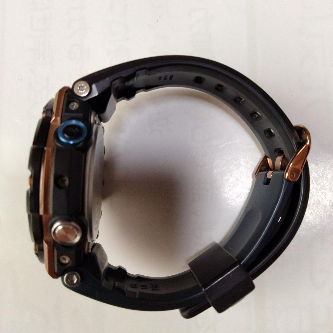 【希少モデル　ブロンズ】G-SHOCK GST-B100 タフソーラー