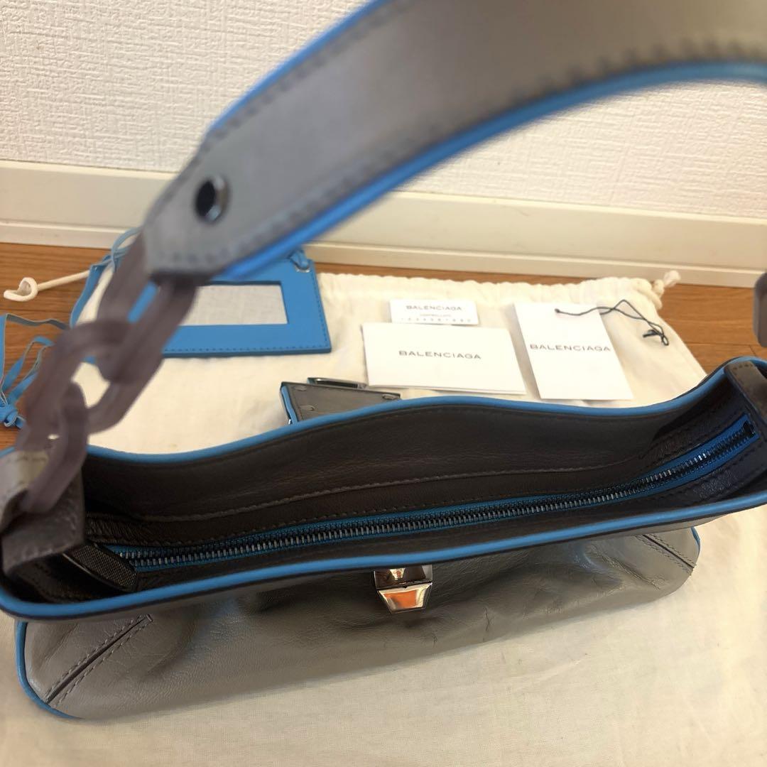 BALENCIAGA チェーン ショルダーバッグ