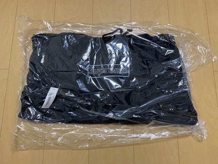 【未使用正規品】Supreme KAWS Chalk Logo フーディ S