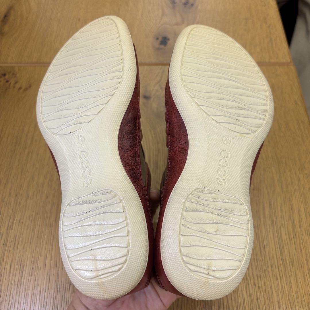 【新品未使用・希少品】ecco サンダル 23.5cm 赤 おしゃれ 軽量箱なし