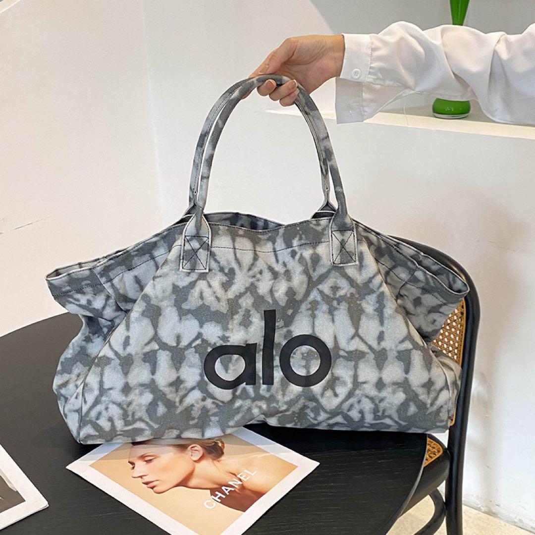 新品未使用 アローヨガ ALO Yoga トートバッグ グレー - メルカリ