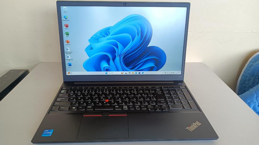美品 ノートパソコン ThinkPad E15 第11世代Core i5 SSD