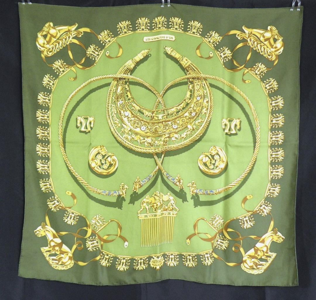 HERMES エルメス　大判スカーフ　カレ90　 D398