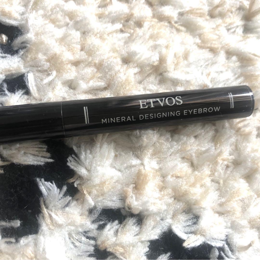 ETVOS ミネラルデザイニングアイブロウペンシルキャラメルブラウン