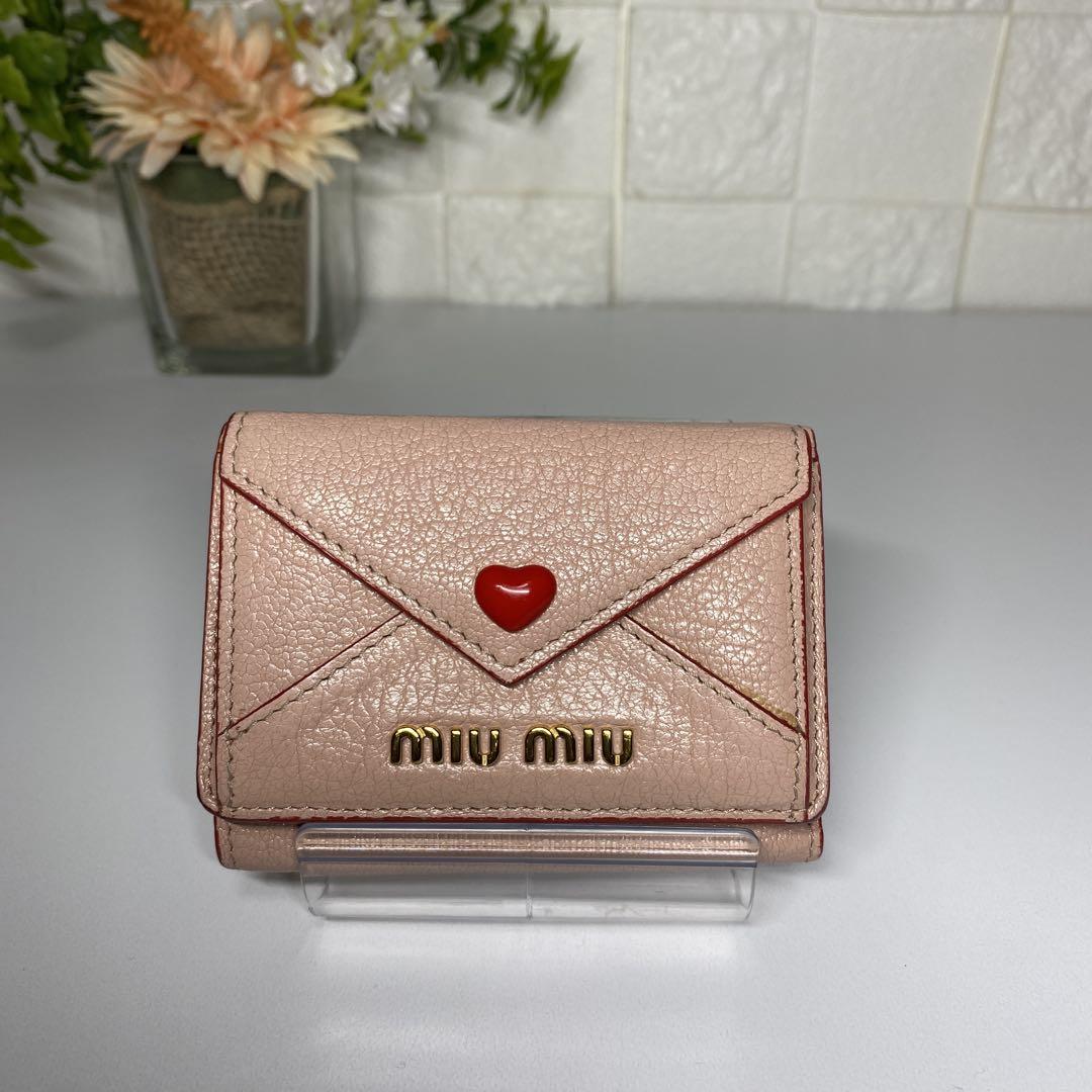 超美品 MIUMIU 三つ折り財布 ラブレター ハート マドラス ミニウォレット