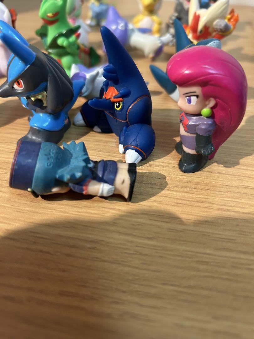 TOMY モンコレ