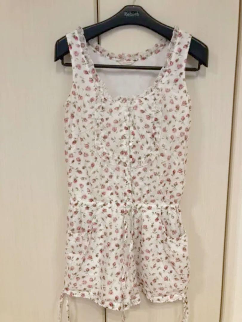 メルカリ 美品 Lest Rose レストローズ ワンピース 花柄 オールインワン ミニワンピース 1 000 中古や未使用のフリマ メルカリ 美品 Lest Rose レストローズ ワンピース 花柄 オールインワン ミニワンピース 1 000 中古や未使用のフリマ