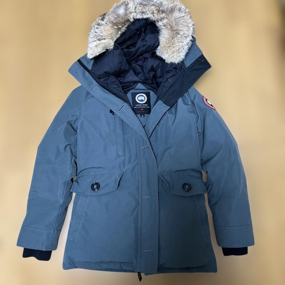 CANADA GOOSE ダウンジャケット カーキS・CANADA GOOSE