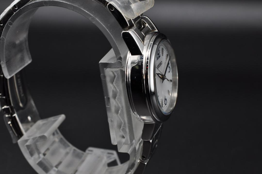 未使用 SEIKO セイコー ソーラー アナログ シルバー レディース 腕時計