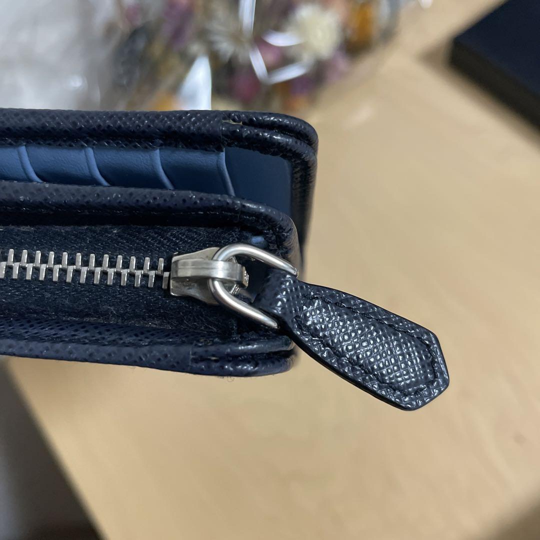 〈美品〉PRADA プラダ　二つ折り財布　サフィアーノ　バイカラー　ネイビー