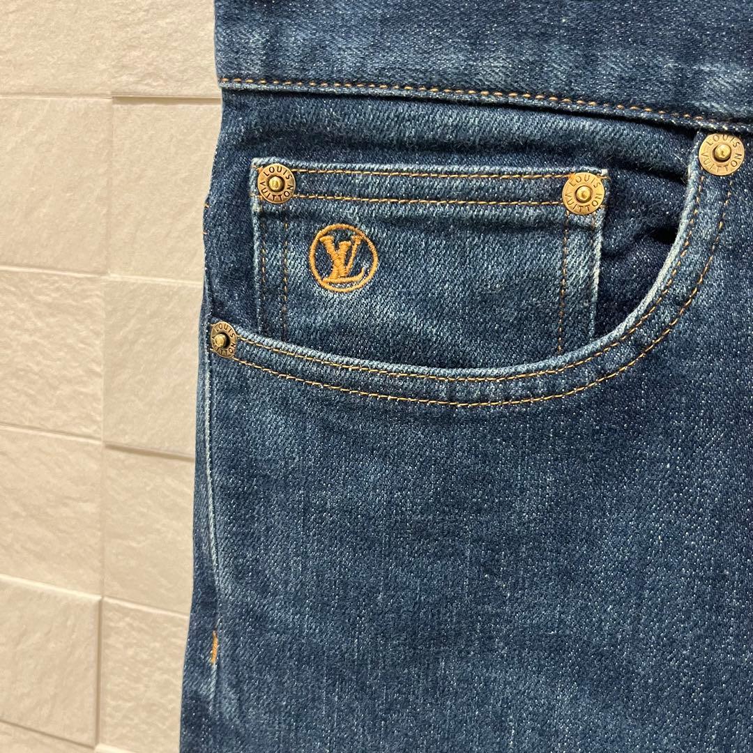 美品】ルイヴィトン デニムパンツ モノグラム グラフィット ロゴ刺繍