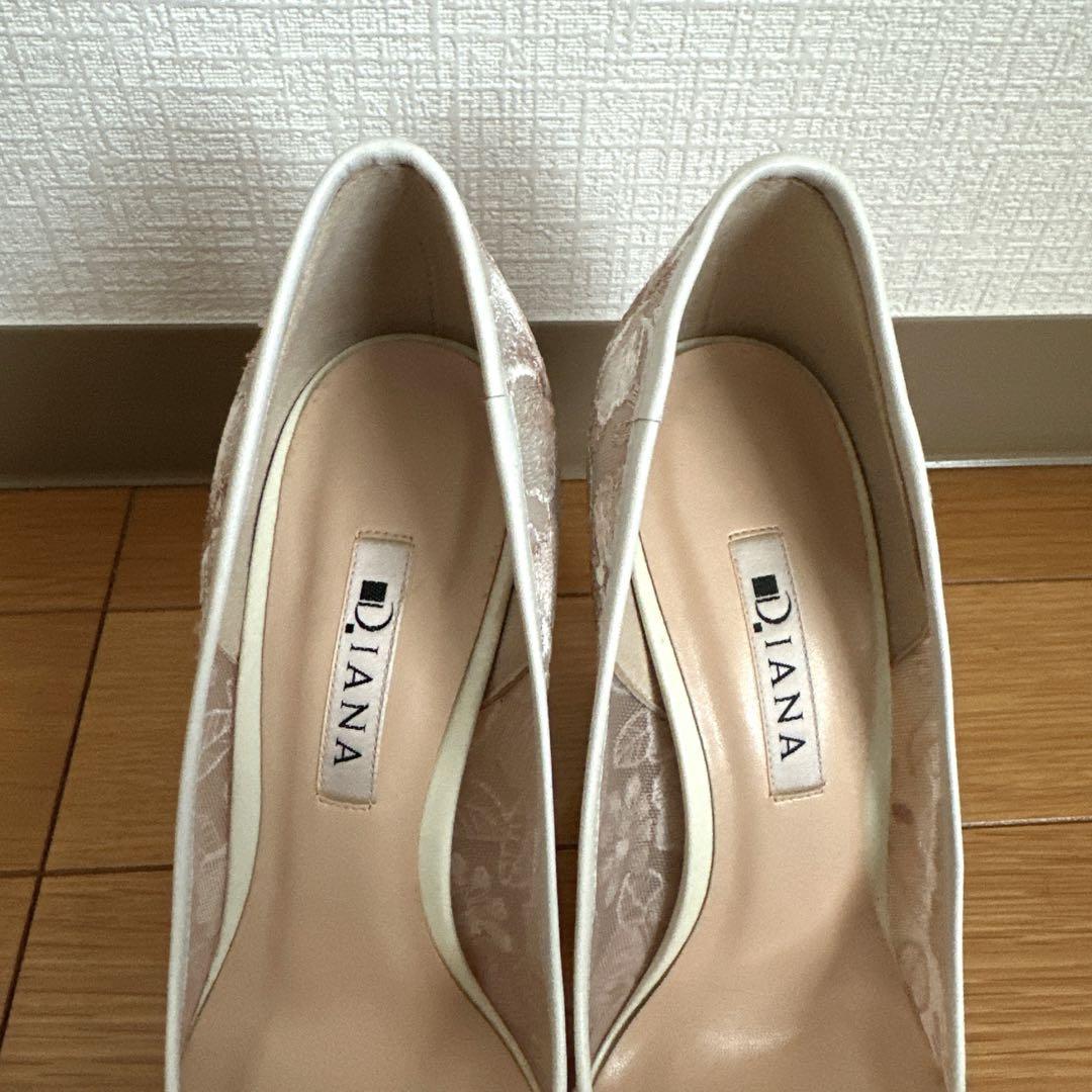 極美品【DIANA】（24）花柄　レース　ポインテッドトゥ　ブライダル　白
