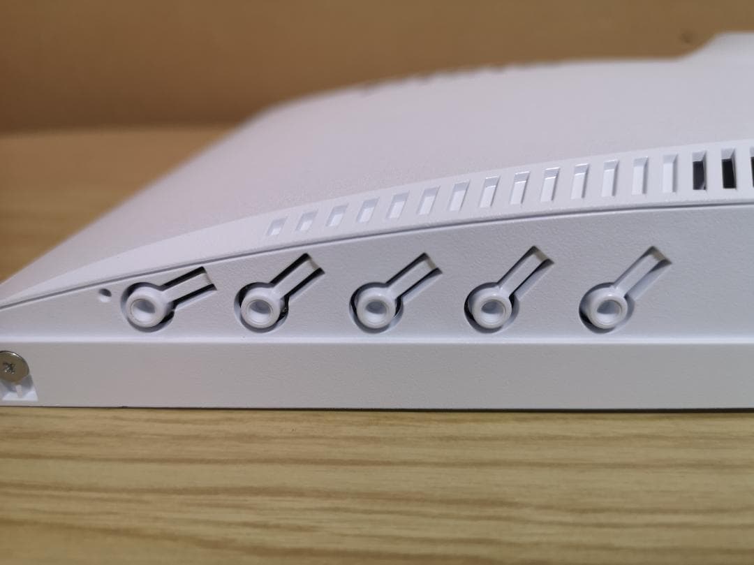 Pixio PX248WAVE ゲーミングモニター 23.8型 ホワイト 美品