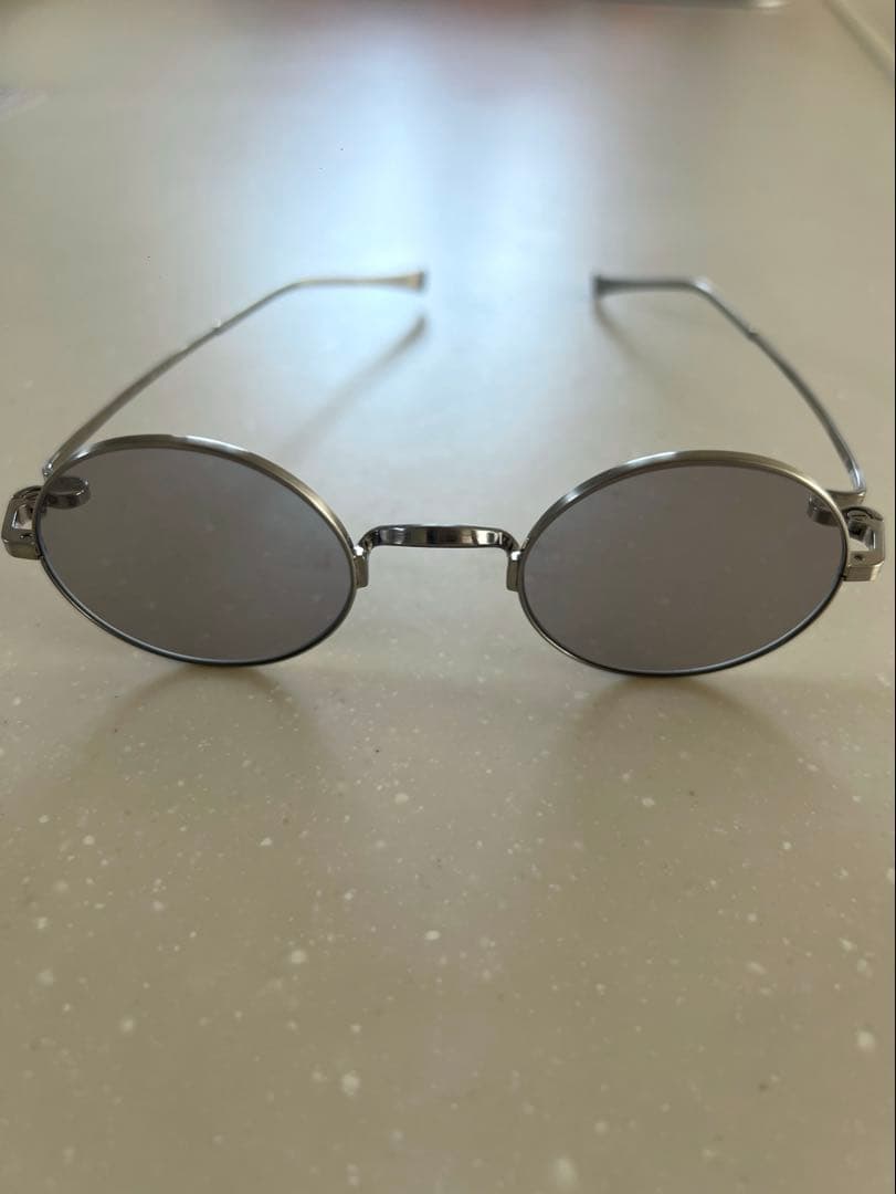 EYEWEAR