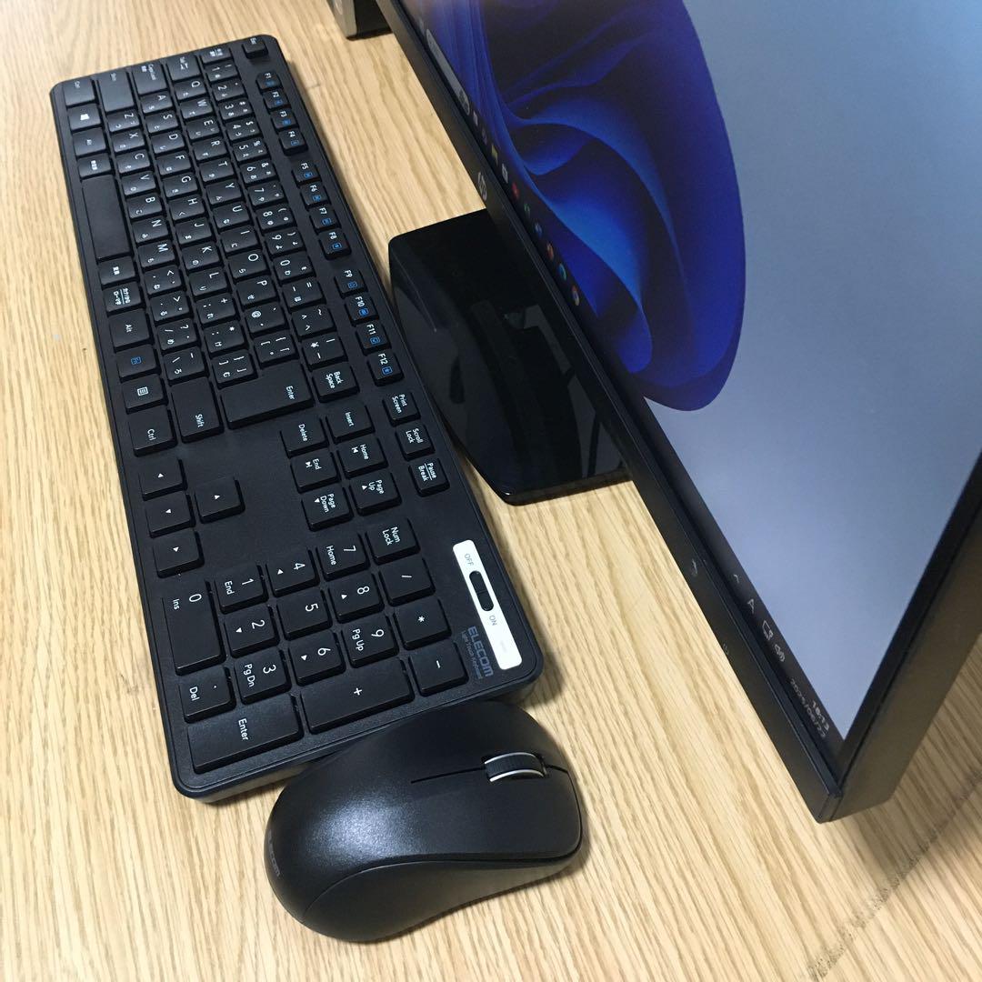HP Win11 デスクトップ 快速i3 8G 快適SSD 23.8'モニター - メルカリ