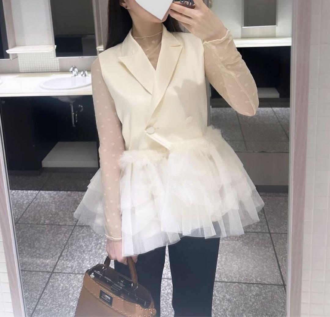 トップス bibiy.NINA SLEEVELESS JACKET Bibiy．NINA SLEEVELESS JACKET GLAY
