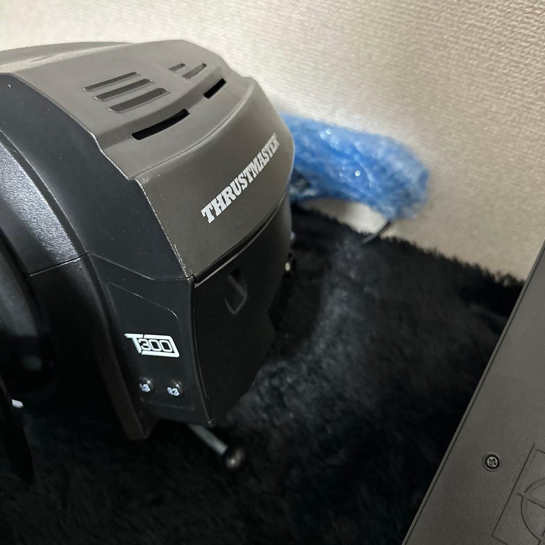 スラストマスター T300RS TH8S-WW ハンコン レーシングゲーム